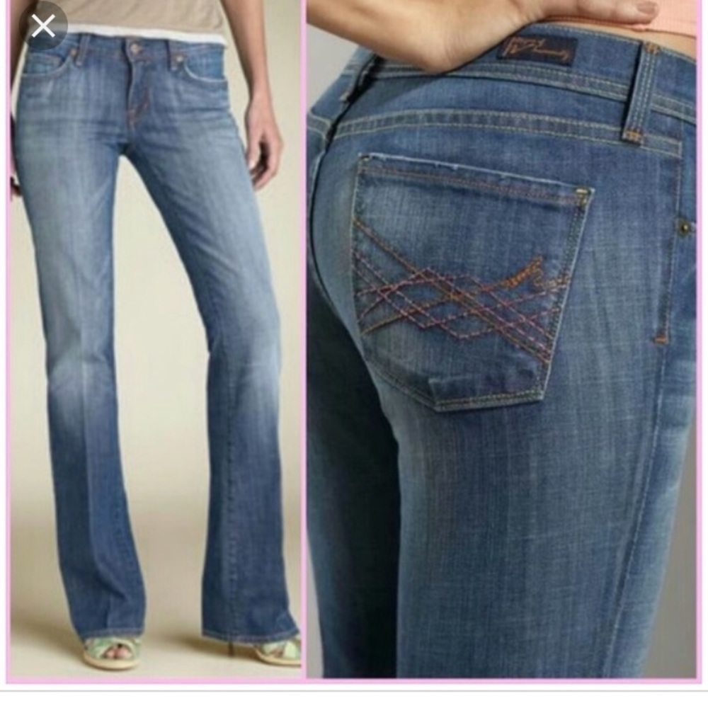 Citizen of Humanity jeans. Low waist flair.
